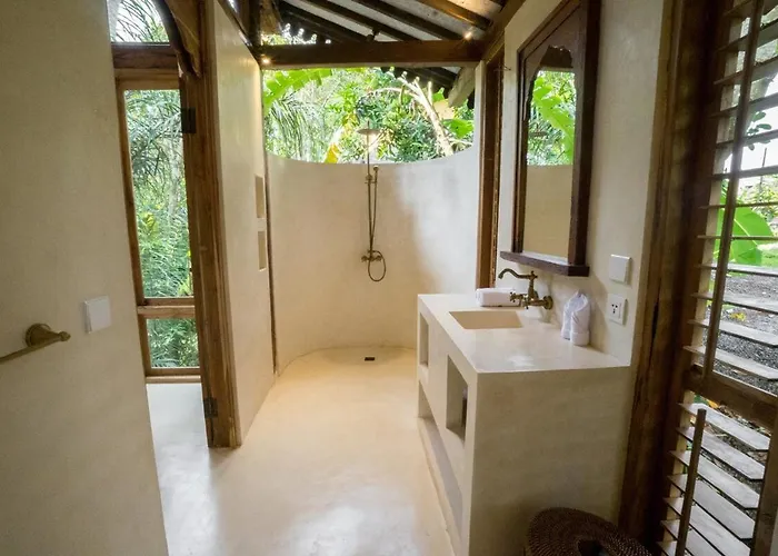 Cahaya Tree-house At Inspirit Ubud