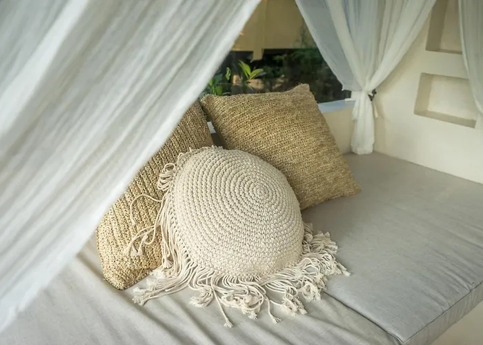 Cahaya Tree-house At Inspirit Villa