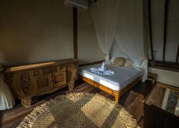Cahaya Tree-house At Inspirit Villa